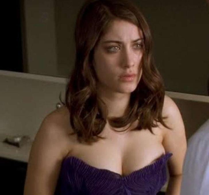 Hazal Kaya: O adamı Türkiye'ye almayın G2