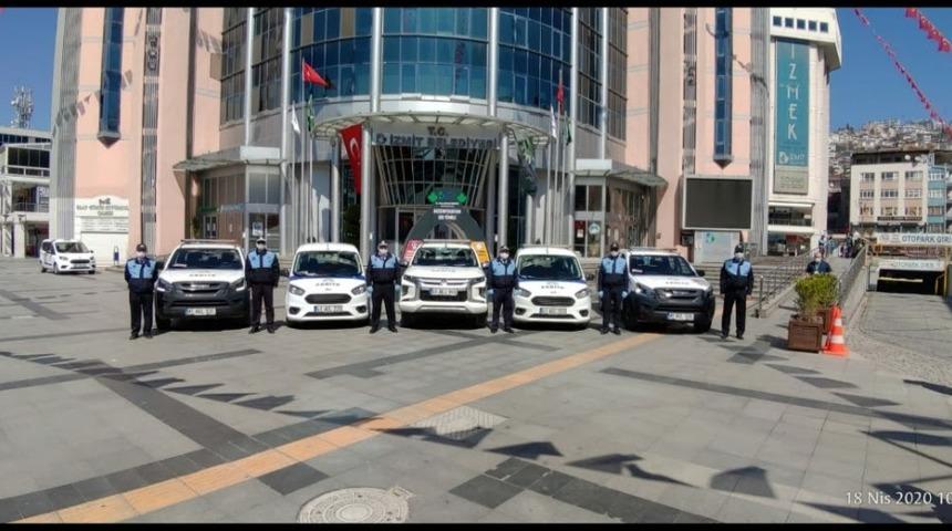 İzmit Belediyesi evlerinden &ccedil;ıkamayan vatandaşlar i&ccedil;in hizmette