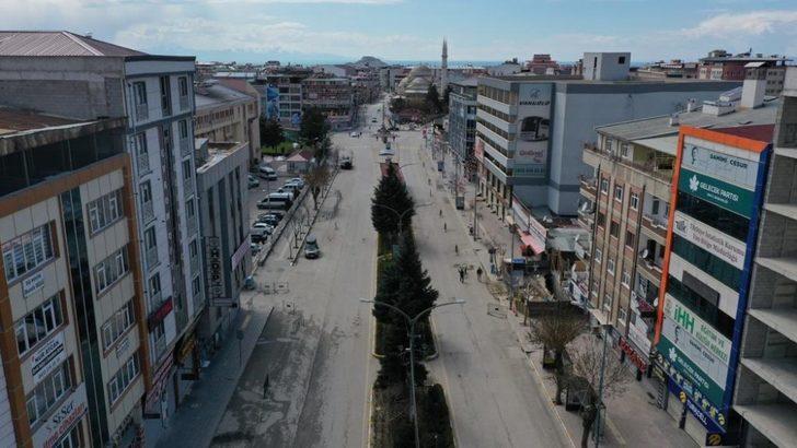 Sokağa çıkma kısıtlamasının ikinci gününde de caddeler boş kaldı G2