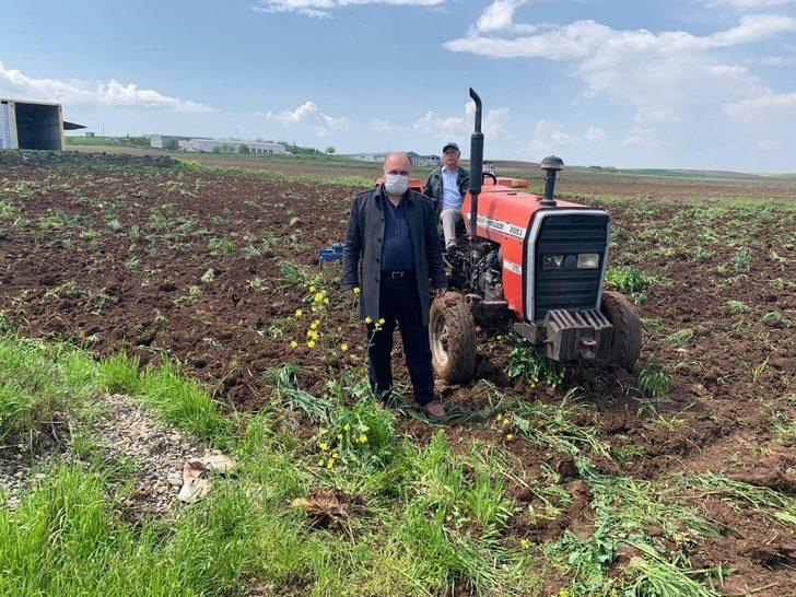 Bismil’de sokağa çıkma kısıtlamasından muaf olan çiftçiler tarlalarında çalıştı G3