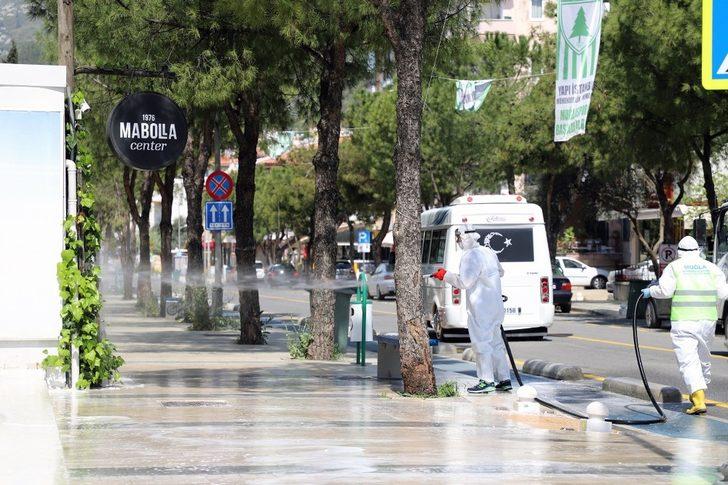 Muğla sokakları deterjan ile yıkanıyor G4