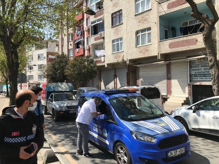 Esenler’de fırıncılar ekmek dağıttı, zabıta anons yaptı G1