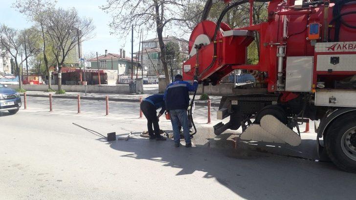 Kocaeli’de boşalan caddelerde altyapı hatları temizleniyor G2