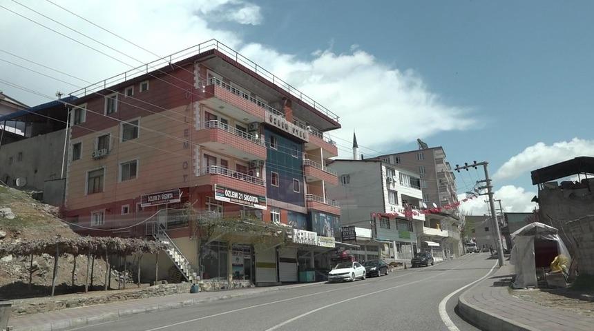 Kulp sokağa &ccedil;ıkma kısıtlamasına uydu