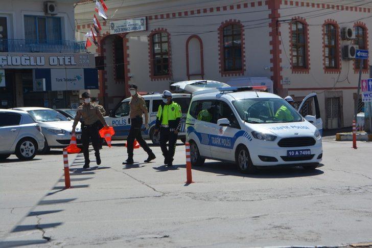 Belediye ses yayın sisteminden müzik yayını yaptılar G4