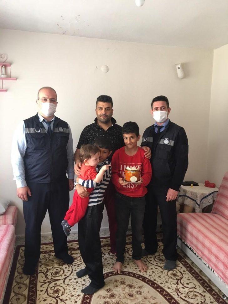 Şehzadeler Zabıtasından sürpriz kutlama G2