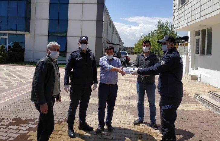 OSB’lerdeki işletmelere ücretsiz maske dağıtımı G2