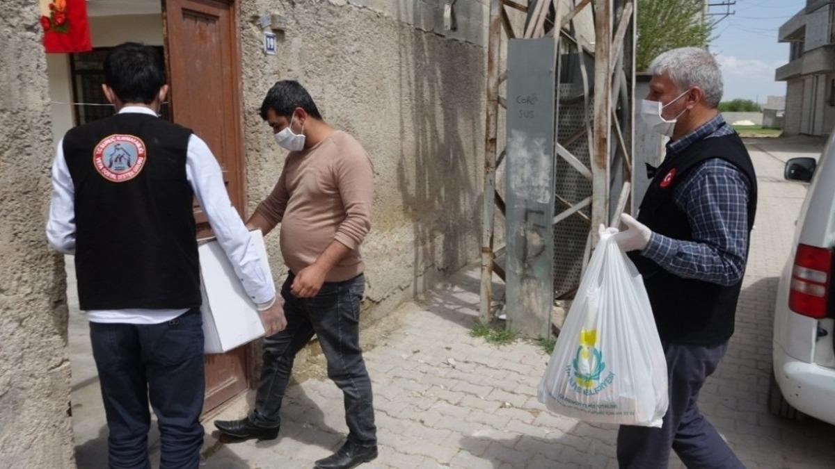 Suru&ccedil;&rsquo;ta korona vir&uuml;se karşı &ouml;nlem devam ediyor