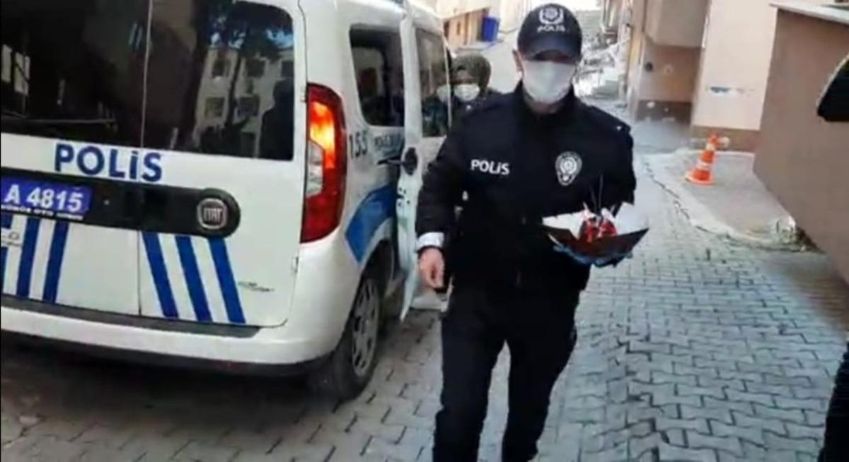 Bolu&rsquo;da polis ekiplerinden minik &ccedil;ocuğa doğum g&uuml;n&uuml; s&uuml;rprizi