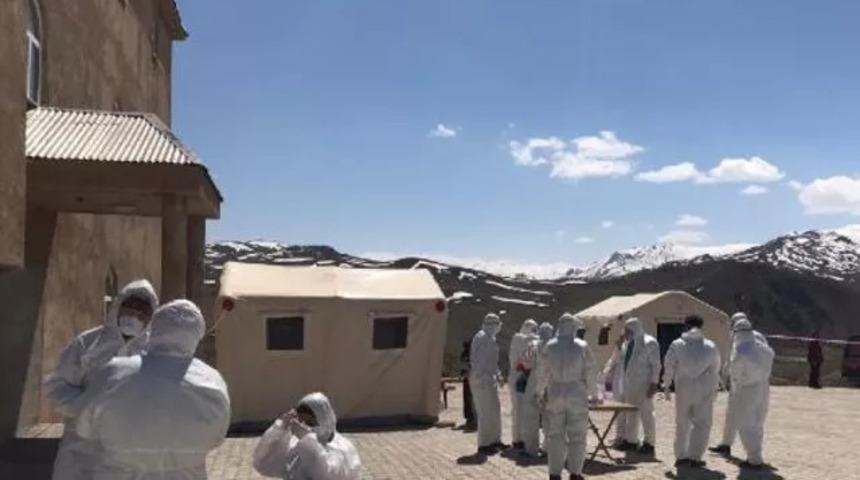 Koronavir&uuml;s vakalarını gizleyen muhtar ile ilgili flaş gelişme 