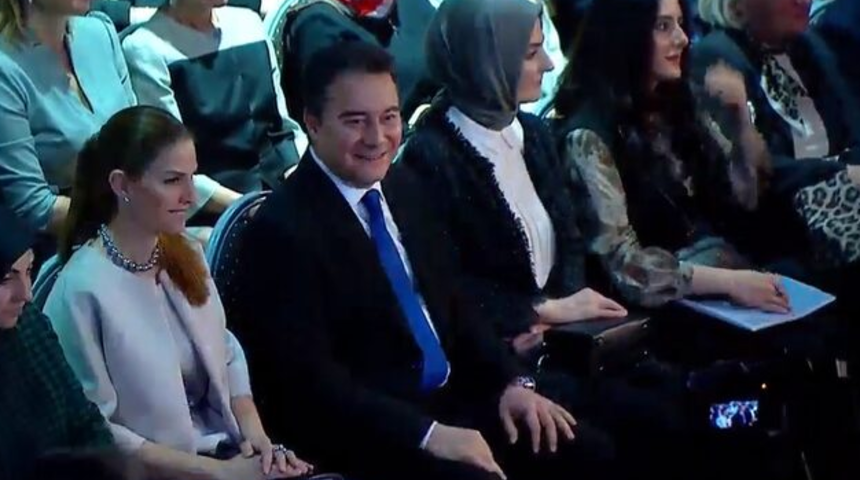 AK Parti'den 30 vekil DEVA'yı mı ge&ccedil;ecek? Ali Babacan'dan a&ccedil;ıklama