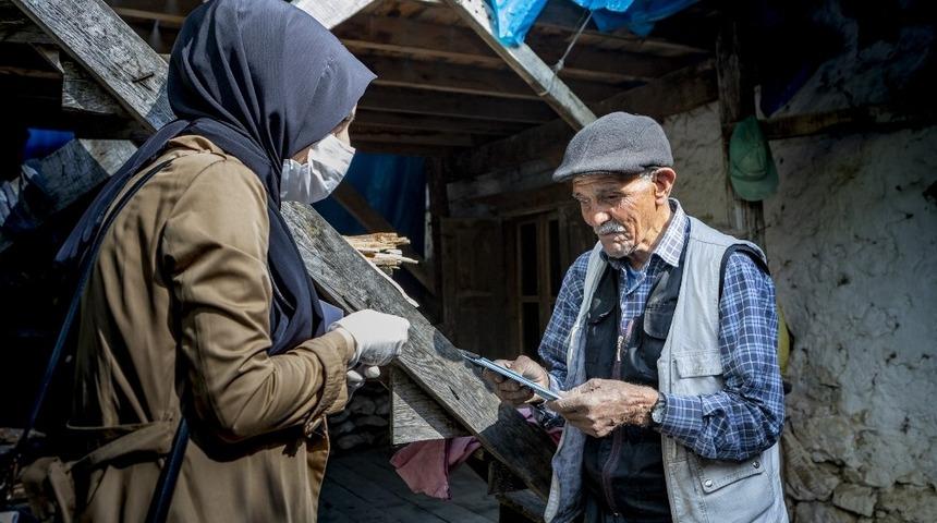 Mersin’de halk kart teslim noktalarında korana virüs sürecinde randevulu sisteme geçildi