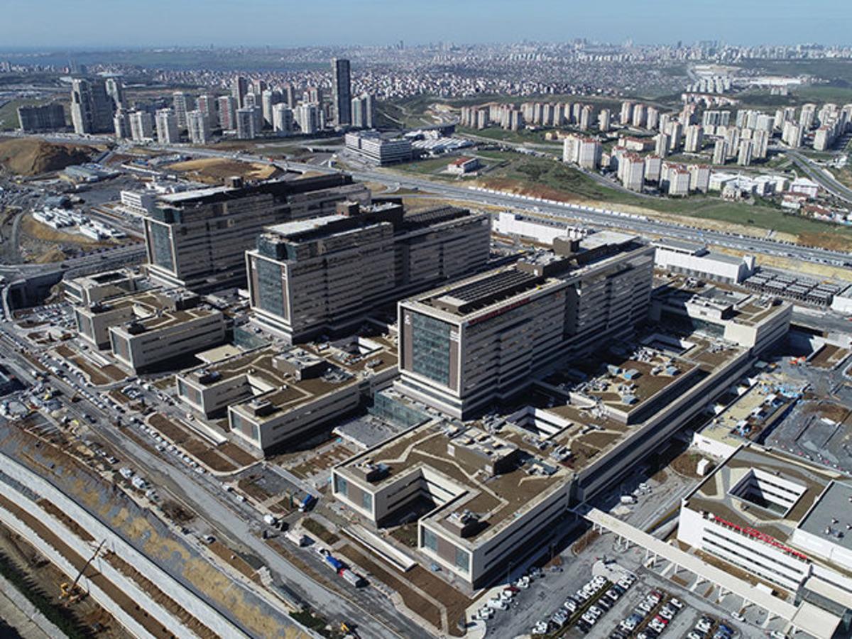 Başakşehir Şehir Hastanesi'nin ilk etabı bug&uuml;n a&ccedil;ılıyor
