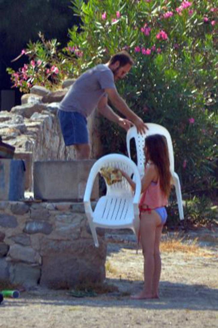 Deniz Celiloğlu sevgilisiyle tatilde G3