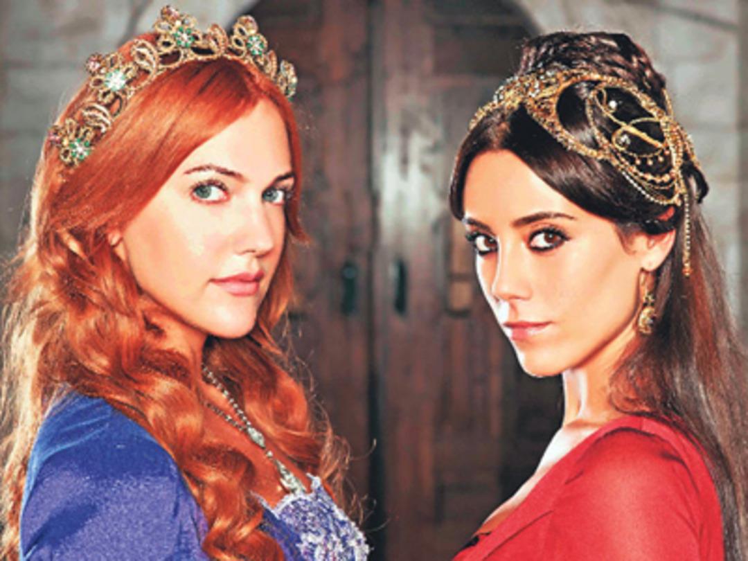 Meryem Uzerli'nin rol&uuml;n&uuml; Cansu Dere kaptı