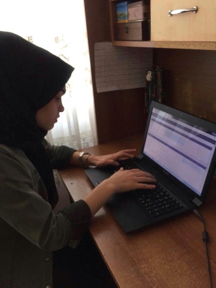 Eyüpsultanlı öğrenciler AYT ile kendilerini test etti G4