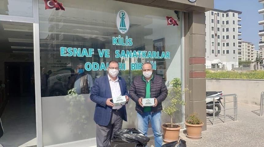 Esnaflara 10 bin &uuml;cretsiz maske