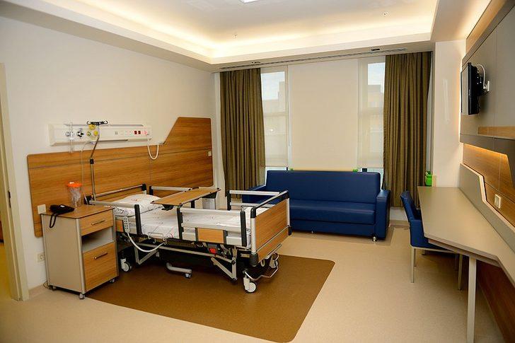 Vali Çakacak, Eskişehir’deki sağlık hizmetlerinden övgüyle bahsetti G4