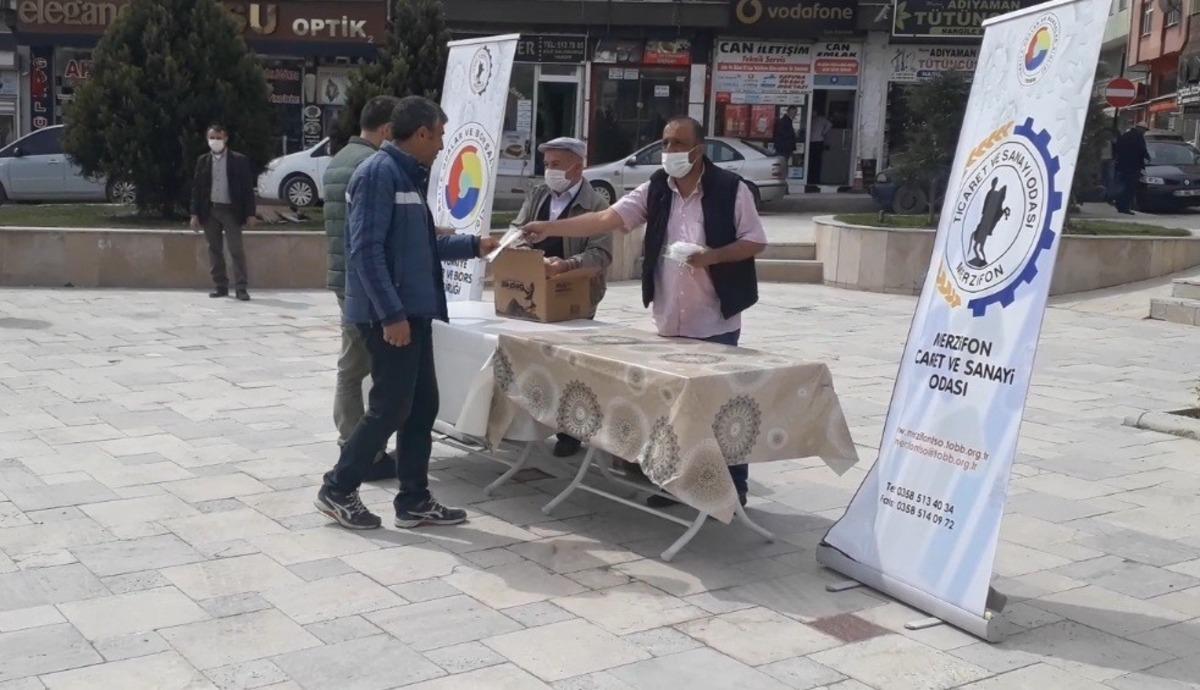 Merzifon TSO&rsquo;dan vatandaşa maske