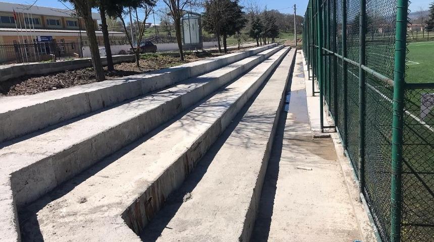 İvrindi stadına 500 kişilik tribün