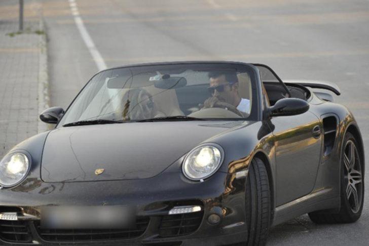 Yeni aşıklar Çeşme yolunda G2