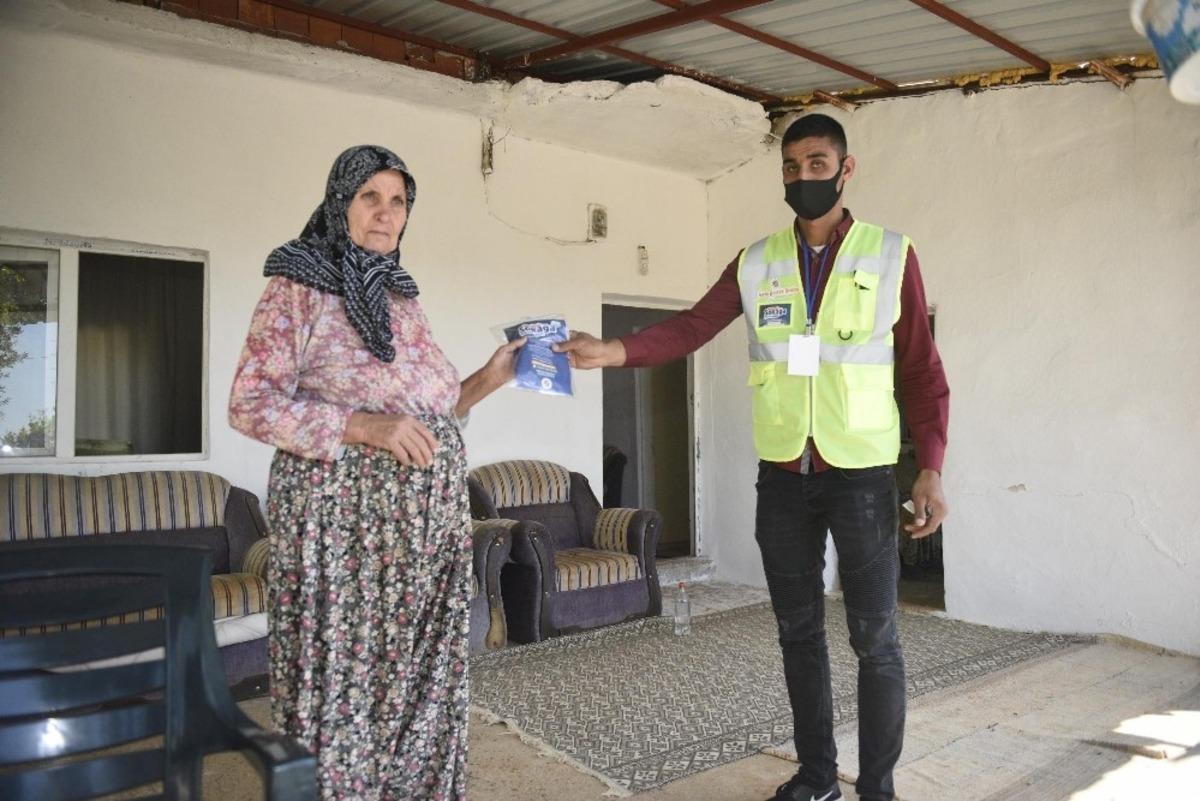 Kepez&rsquo;de 1 milyon 179 bin 740 adet maske dağıtıldı