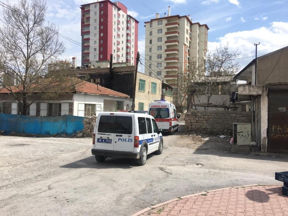 Bir haftadır haber alınamayan yaşlı adam evinde &ouml;l&uuml; bulundu