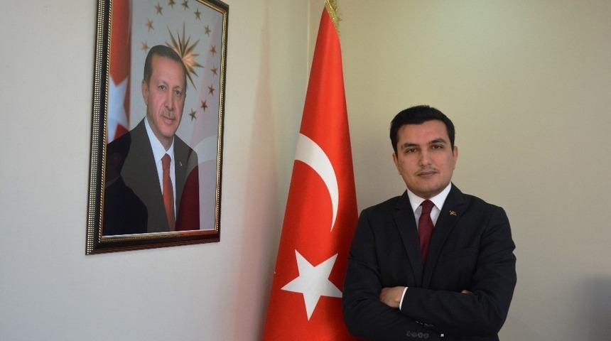 23 Nisan doğumluların pastaları kaymakamdan