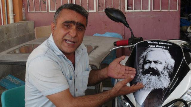 Oğlunun motosikletindeki yazıyı görünce isyan etti: 'Parayı veren benim'