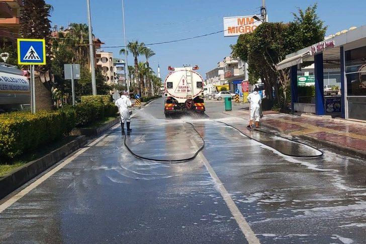 Alanya’da dezenfekte çalışmaları hafta sonu da sürdü G3