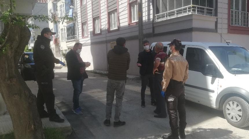 Sokağa &ccedil;ıkma yasağına uymayan 23 kişiye 18 bin 147 lira ceza