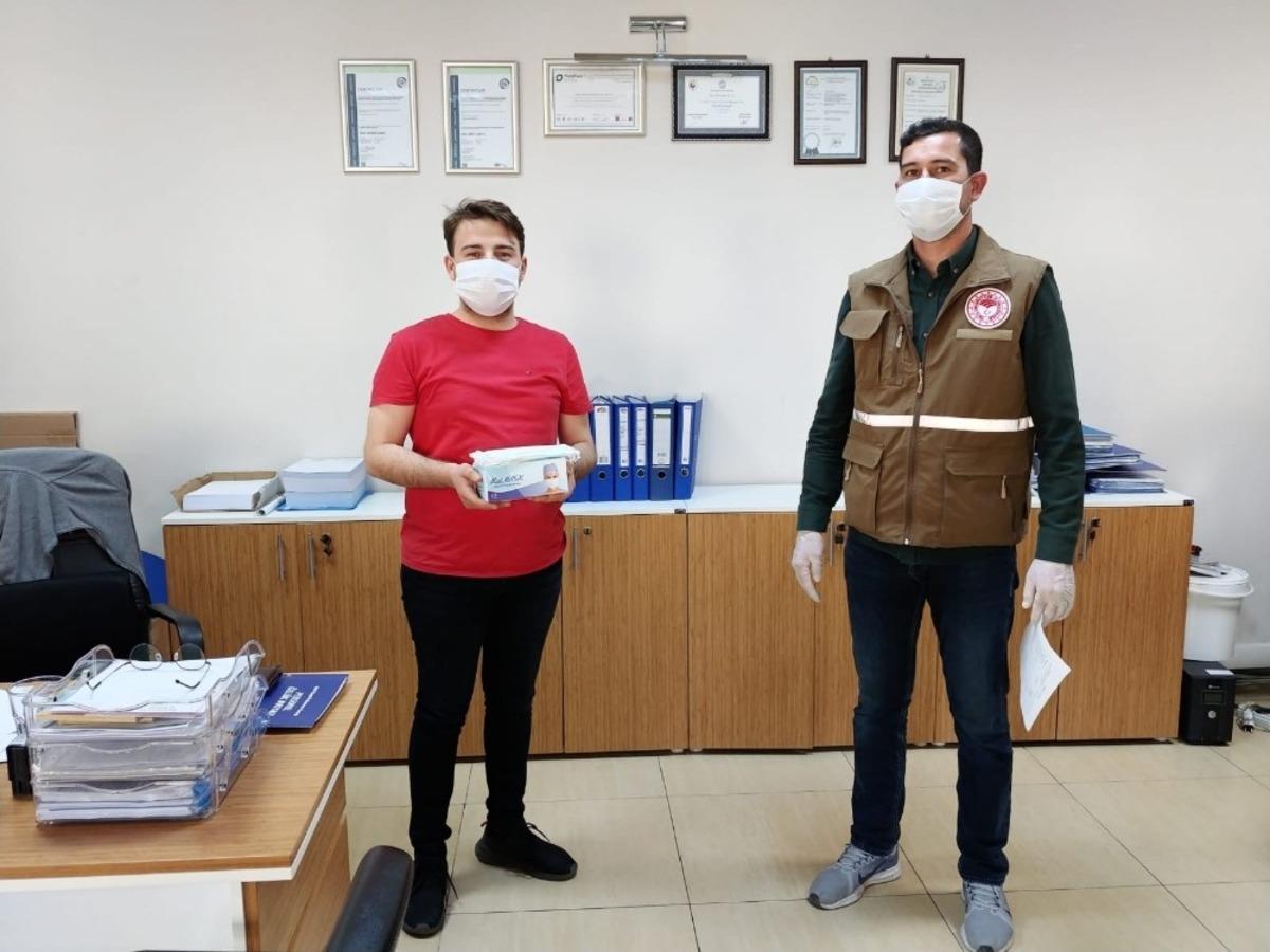 Manisa&rsquo;da iş yerlerine maske dağıtımı başladı