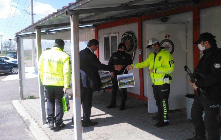 Başkan Şahin’den denetleme noktasına ziyaret G3