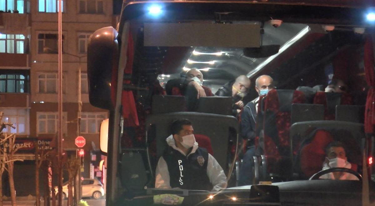 Mısır'dan getirilen 164 T&uuml;rk vatandaşı karantina yurduna yerleştirildi