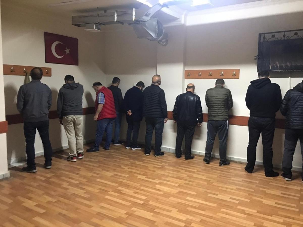 Başkent&rsquo;te iş yerine kumar baskını: 13 kişiye 56 bin lira ceza