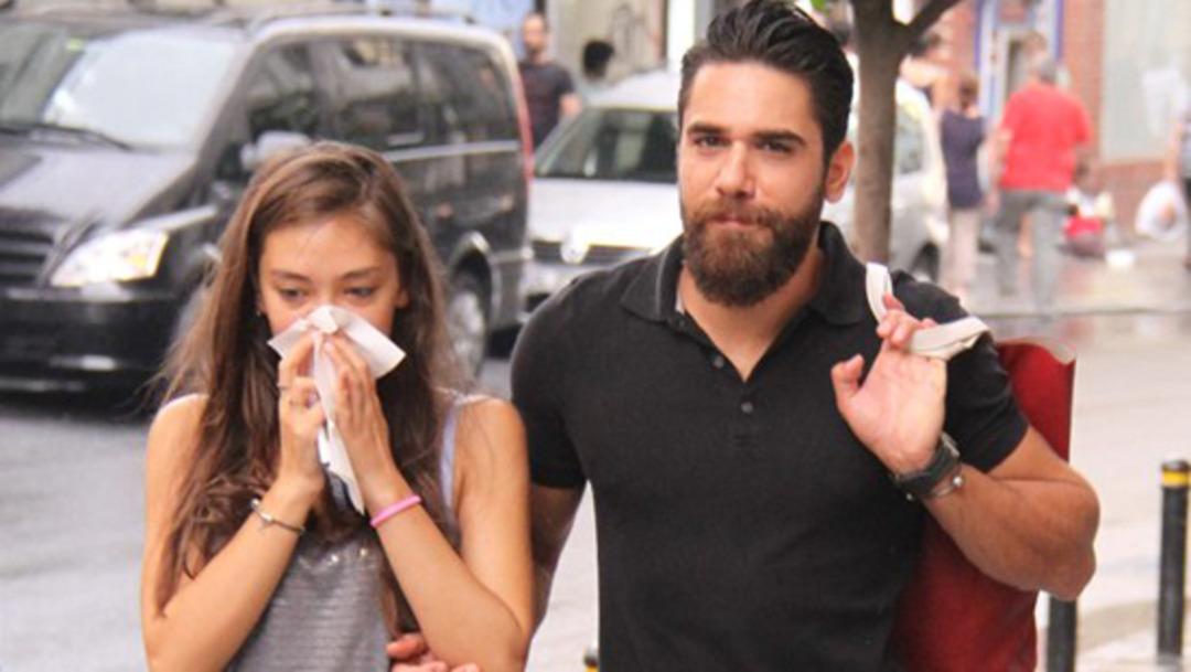 Neslihan Atag&uuml;l hasta oldu