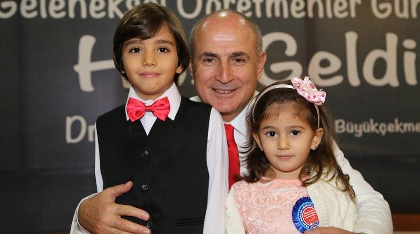 Başkan Akg&uuml;n: &ldquo;Egemenliğimizin 100&rsquo;&uuml;nc&uuml; şeref yılı kutlu olsun&rdquo;