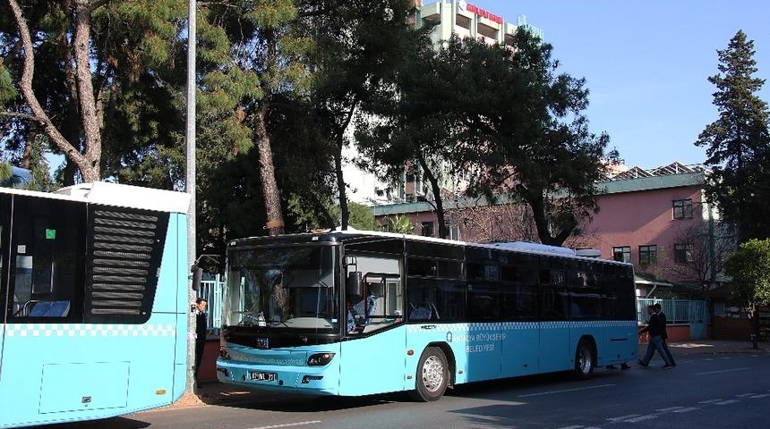 4 g&uuml;nl&uuml;k sokağa &ccedil;ıkma yasağında &ccedil;alışanlar i&ccedil;in 16 hat sefer yapacak