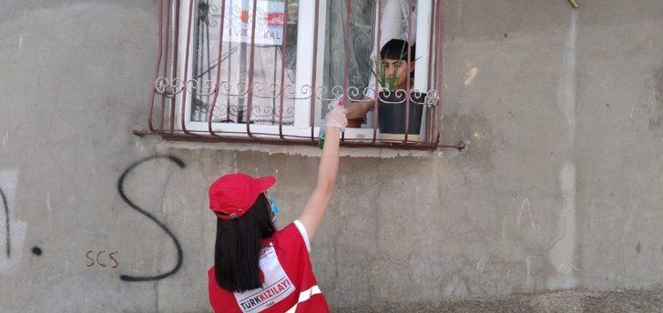 Kızılay’dan 100 aileye gıda yardımı G3
