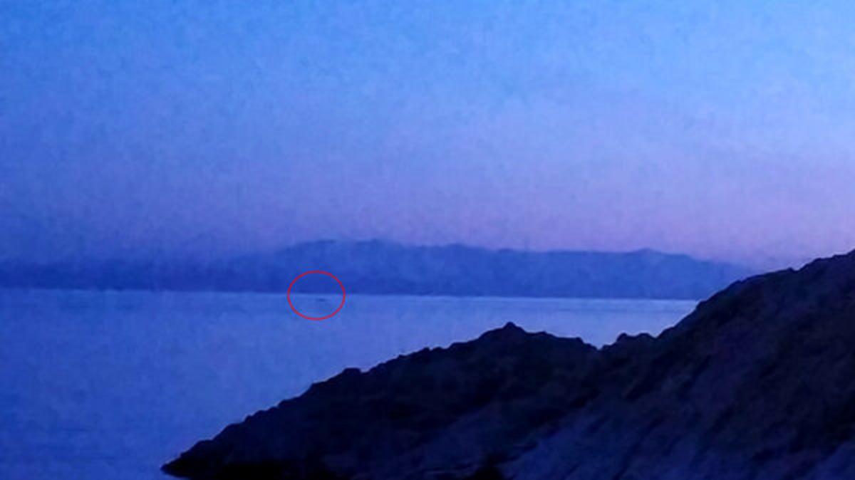 G&ouml;r&uuml;nt&uuml;lediği cismi 'Van G&ouml;l&uuml; Canavarı' sandı