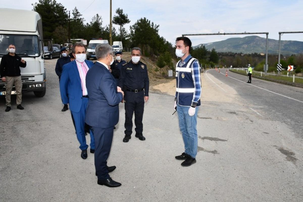 Vali kontrol noktalarını inceledi