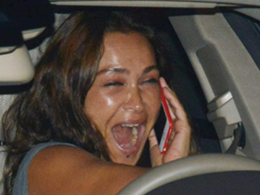 H&uuml;lya Avşar kurala uymadı