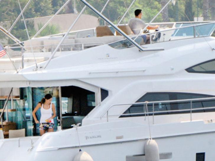 Mustafa Sandal dümende G1