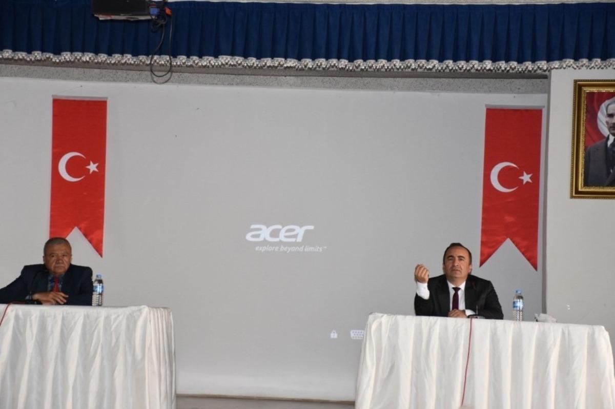 Başkan S&uuml;l&uuml;k esnaflarla bir araya geldi