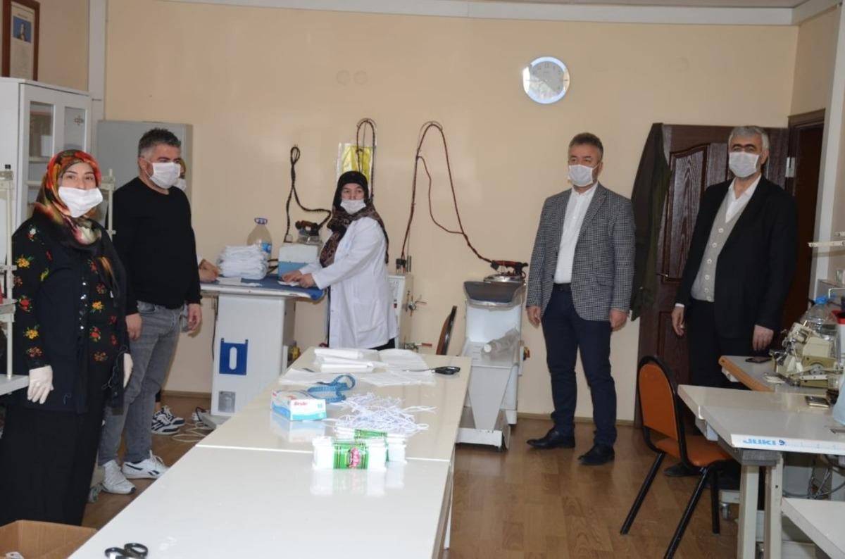 19 Mayıs Belediyesi yıkanabilir koruyucu maske &uuml;retiyor