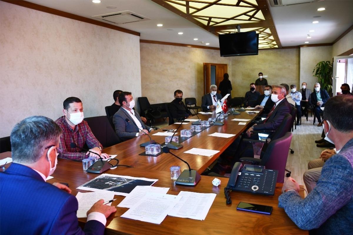 Kemer&rsquo;de Korona s&uuml;reci değerlendirme toplantısı yapıldı