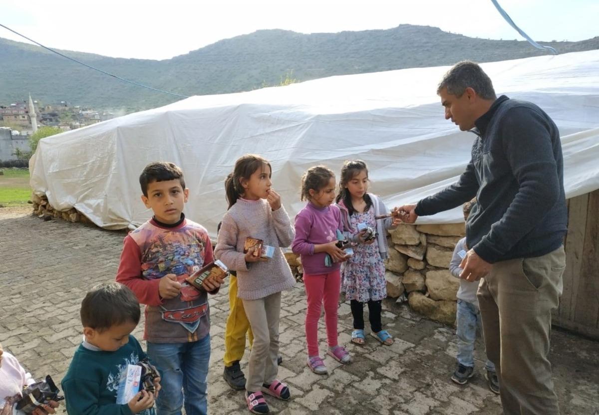 Gerc&uuml;ş Yatılı B&ouml;lge Ortaokulundan ihtiya&ccedil; sahibi ailelere gıda yardımı