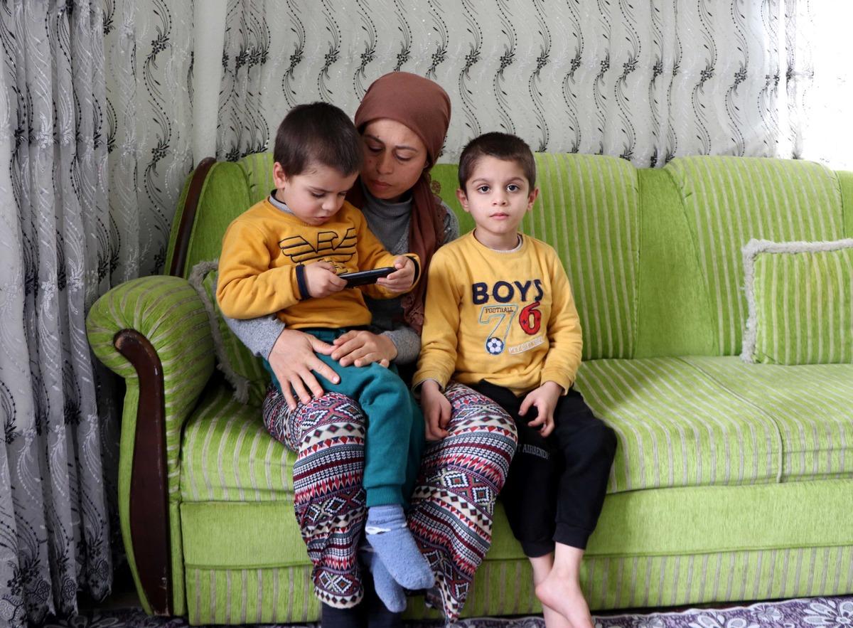 Babasının d&ouml;vd&uuml;ğ&uuml; 9 yaşındaki Ceylan, yaşam savaşını kaybetti