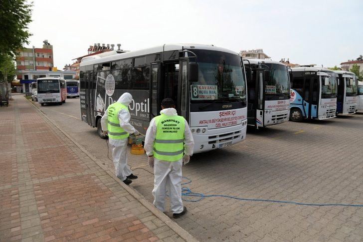 Manavgat’ta şehir içi dolmuşlarına dezenfekte G1