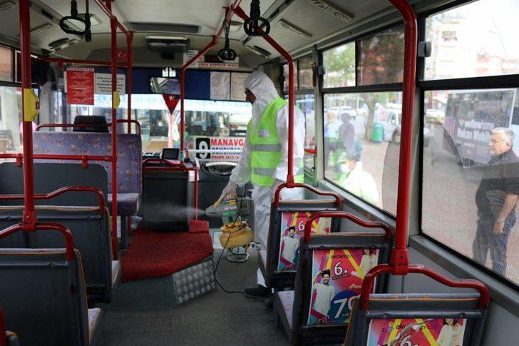 Manavgat’ta şehir içi dolmuşlarına dezenfekte G2